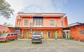 Oyo 90415 Havana Orange Guest House